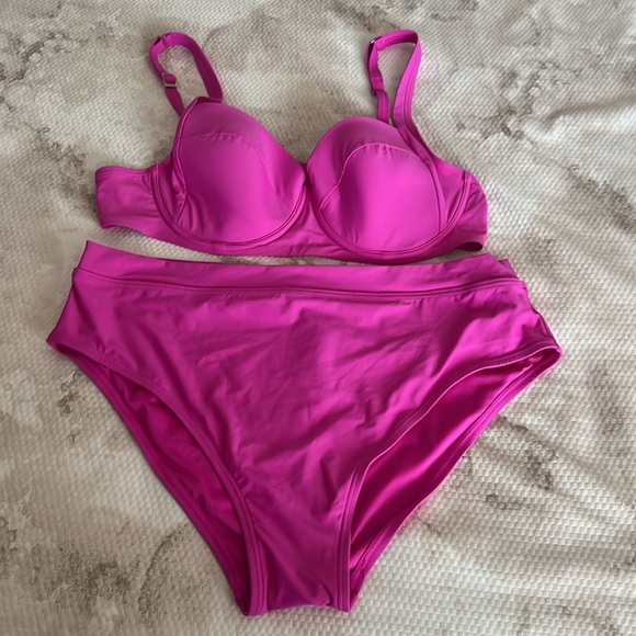 DKNY Bikini Swimsuit Set Size XXL - Picture 8 of 11